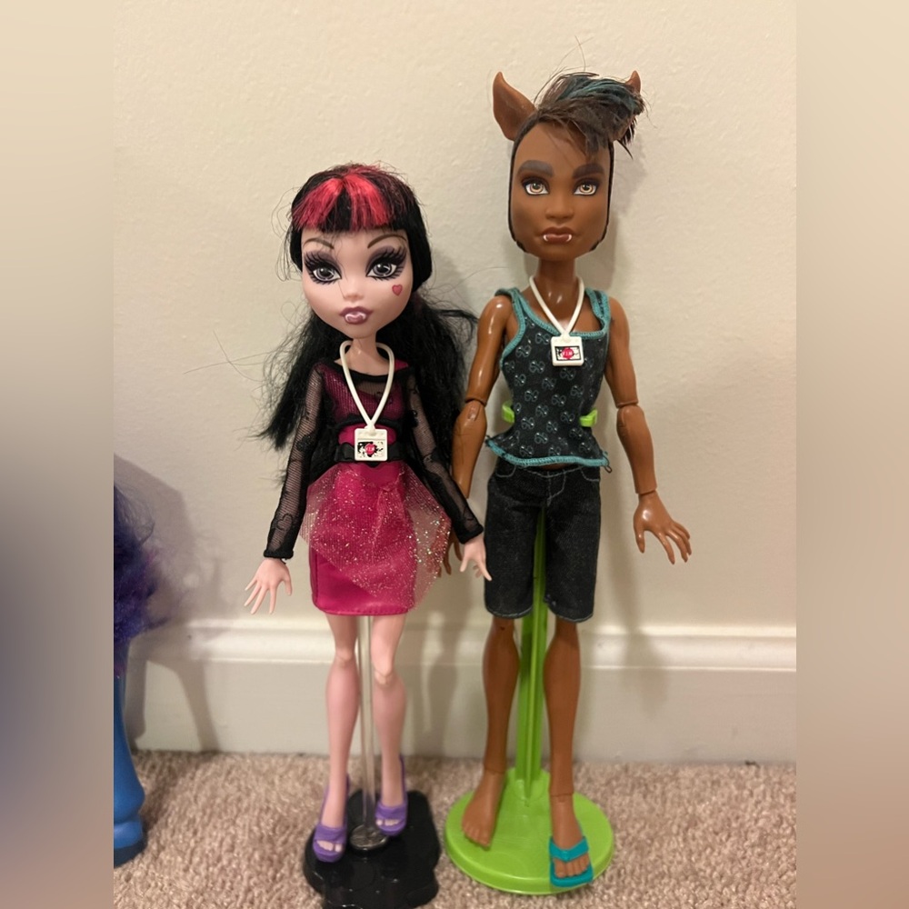 Monster High Dolls Draculaura Clawd Wolf 2 Dolls